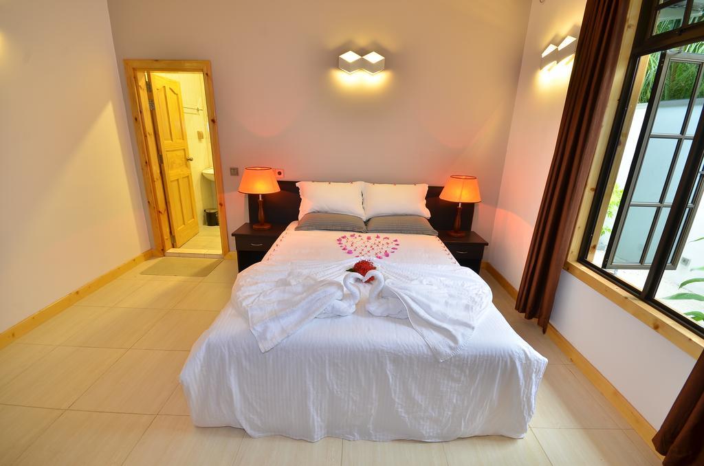 Beach Residence Ukulhas Island Bagian luar foto